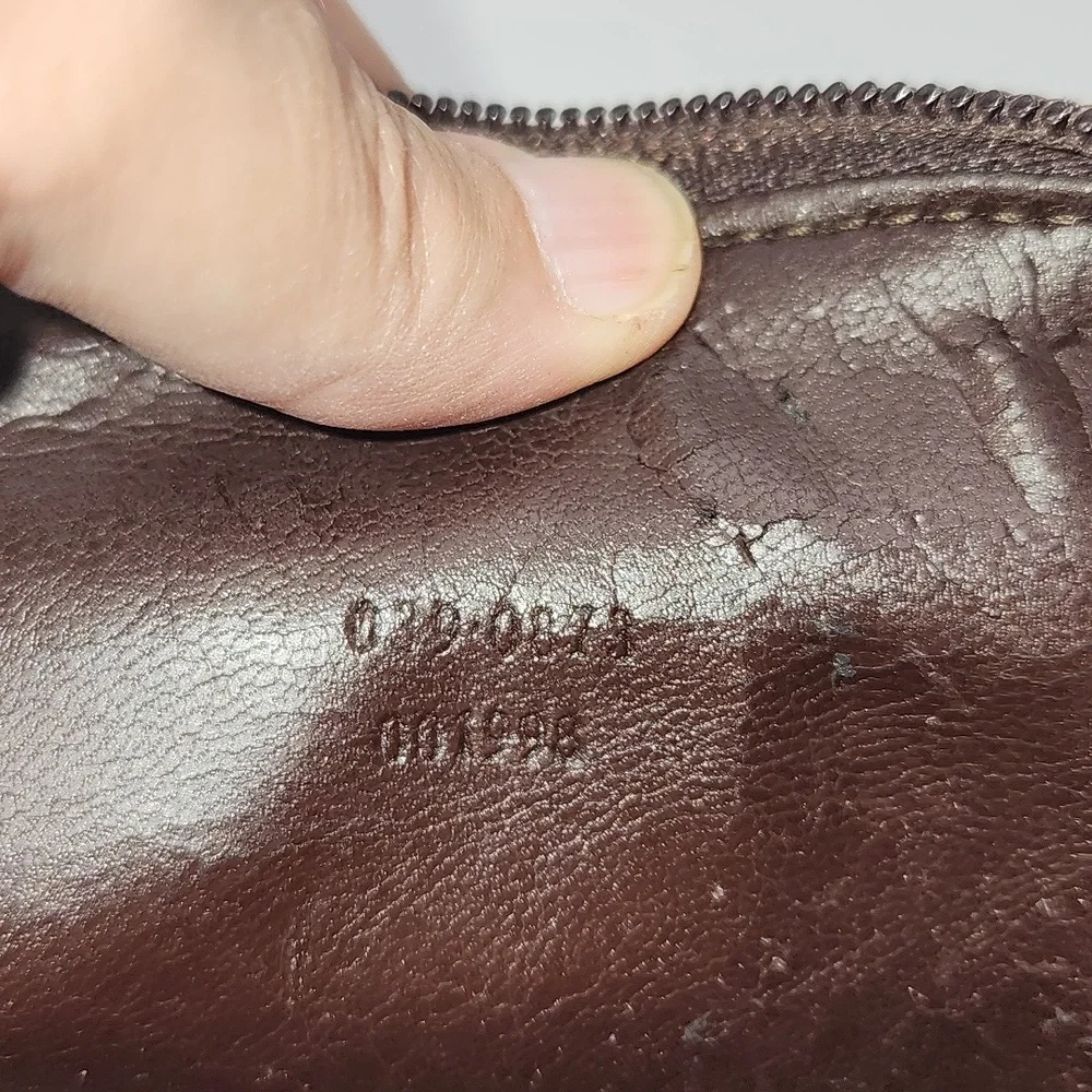 Gucci Black Leather‎ Toiletry Bag - Picture 14 of 15